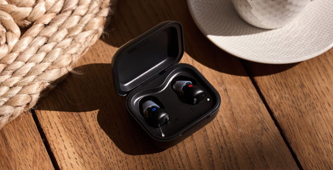 Cearvol Nano 小型集音器（UV除菌・ワンケース操作）ミッドナイトブラック